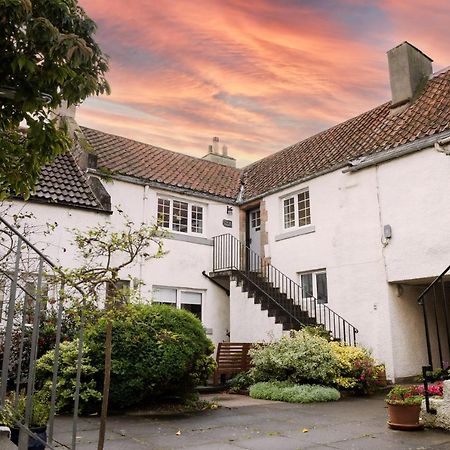 Courtyard At Crailアパートメント エクステリア 写真